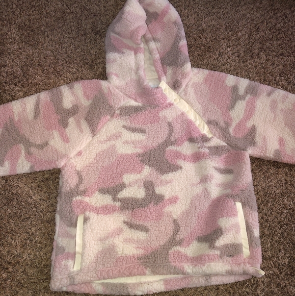 Fleece pullover bundle - Picture 5 of 7